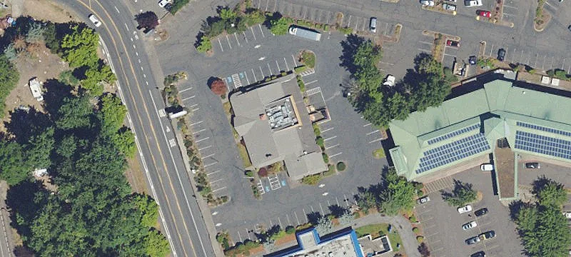 Freestanding Restaurant with Ample Parking
