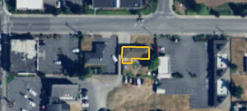 Mixed-Use Property Near Shopping Center