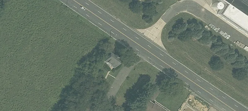 East Windsor Open Commercial Lot