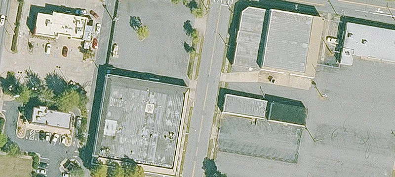 Renovated Commercial Property Near I-630