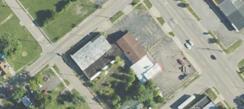 Versatile Commercial Building with Fenced Area