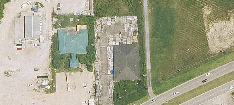 Versatile Commercial Property on Greenwell Springs