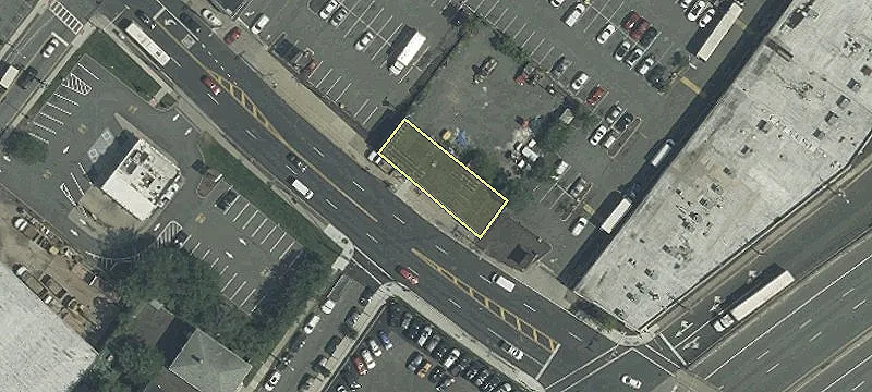 Retail/Restaurant Space for Lease