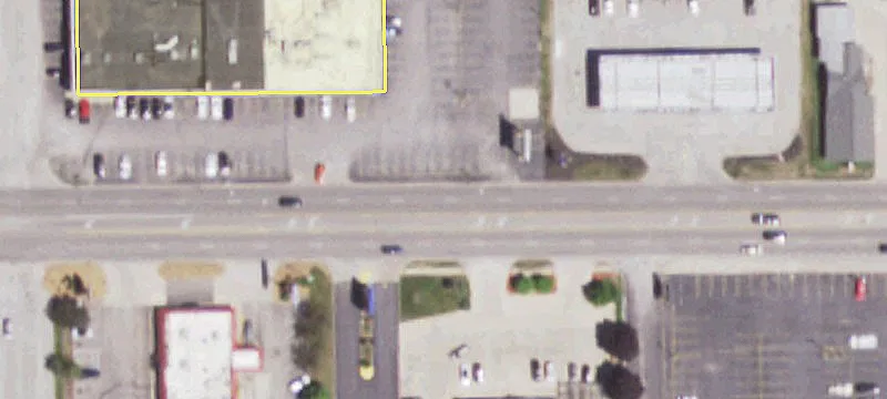 Retail or Restaurant Building Available