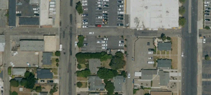 Mixed-Use Building in Prime Location