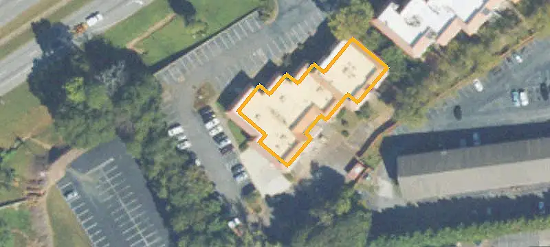 Versatile Office/Retail Space Available