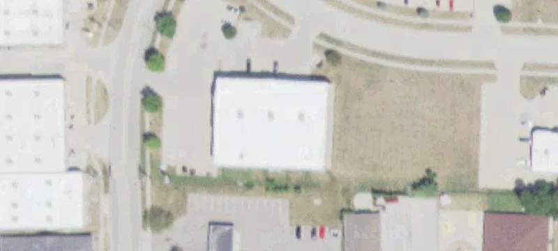 Retail Building Near Veterans Parkway