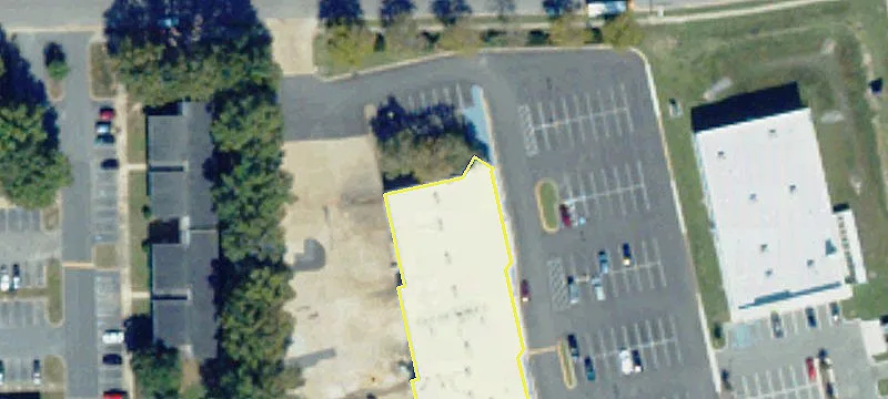 Grocery Anchored Retail Space Available