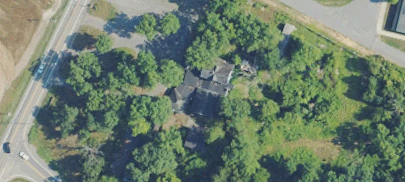 Commercial Land in Growing Area