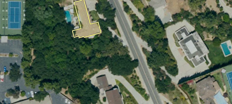 Anchor Space for Lease