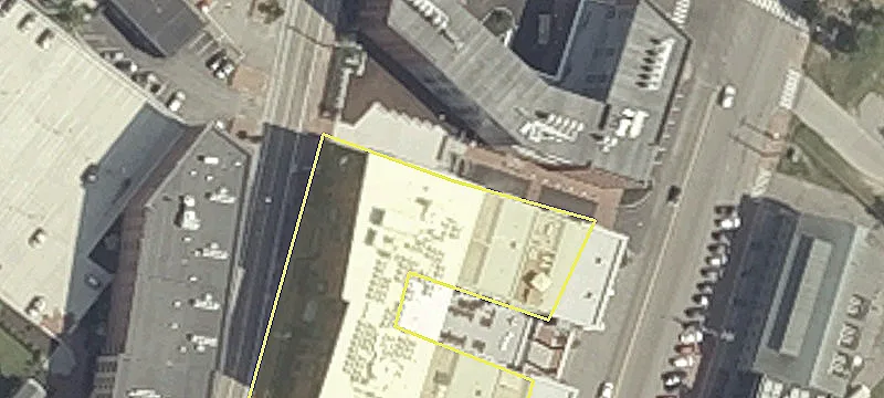 Retail Space in Old Port