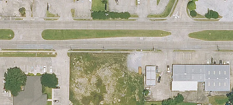 Retail Strip Center on Coursey