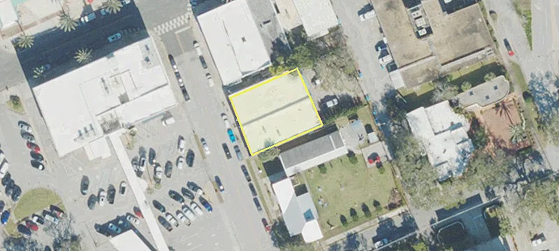 Prime Commercial Property Near Canal