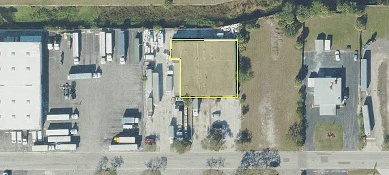 Industrial Building in Mid-Pinellas County