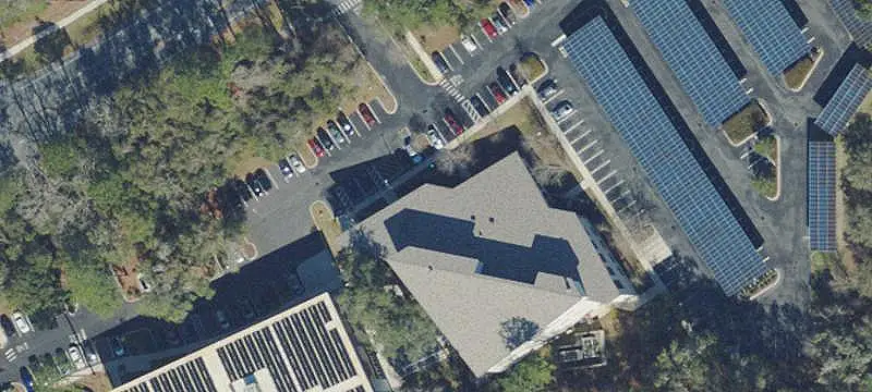 Spacious Office Building For Sale