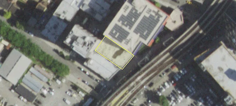 Northern Boulevard Commercial Space