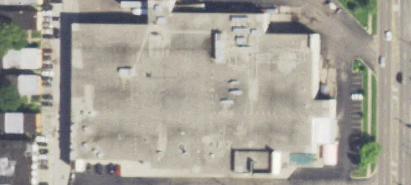 Retail, Land