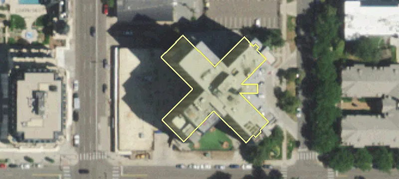 Showroom Space in Golden Triangle