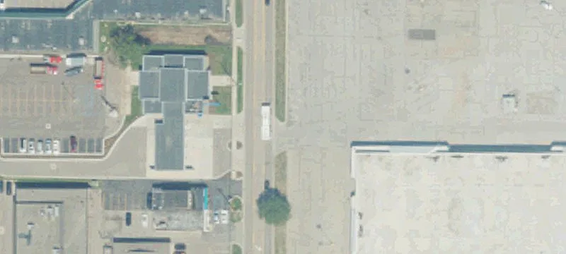 Retail/Service Space Near Michigan Avenue