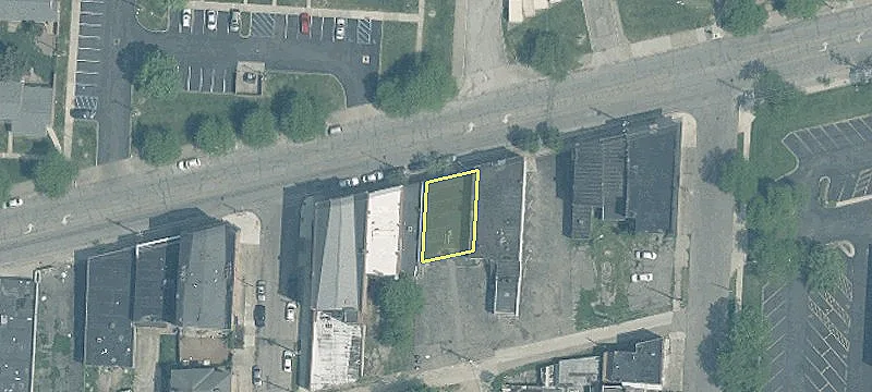 Multi-Unit Retail Space Near Downtown