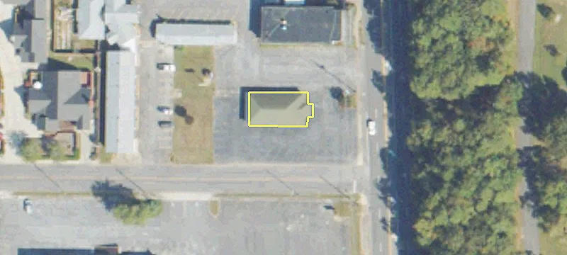 Retail Spaces in Food Lion Center