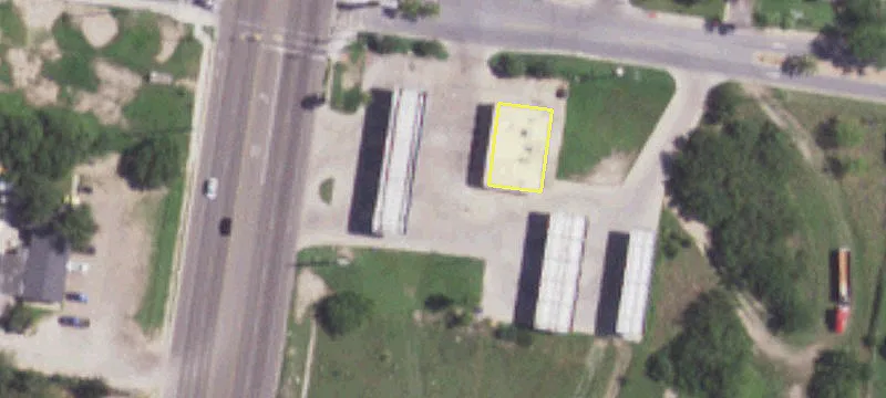 Prime Commercial Land on Expressway