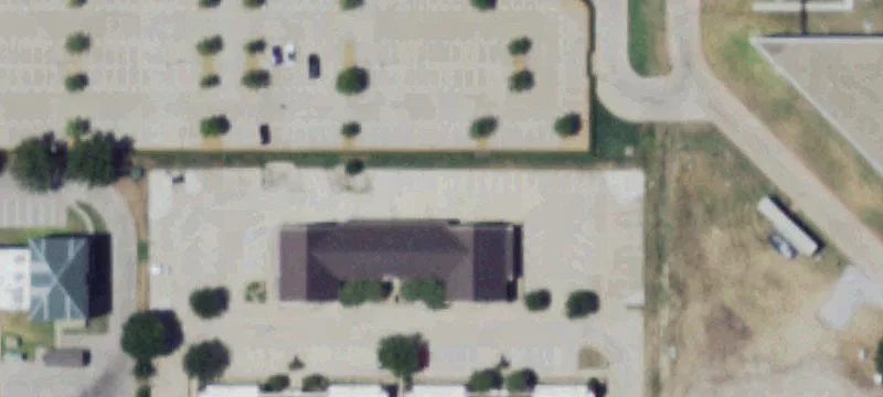 Retail, Land