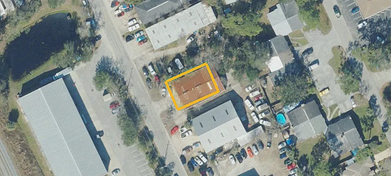 Commercial Warehouse in Holly Hill