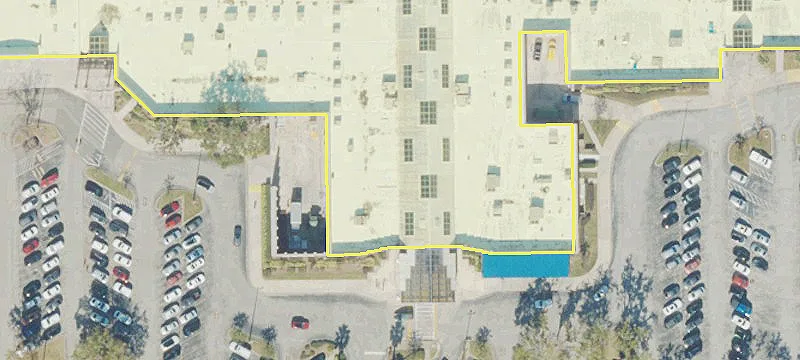 Plaza del Sol Retail Space