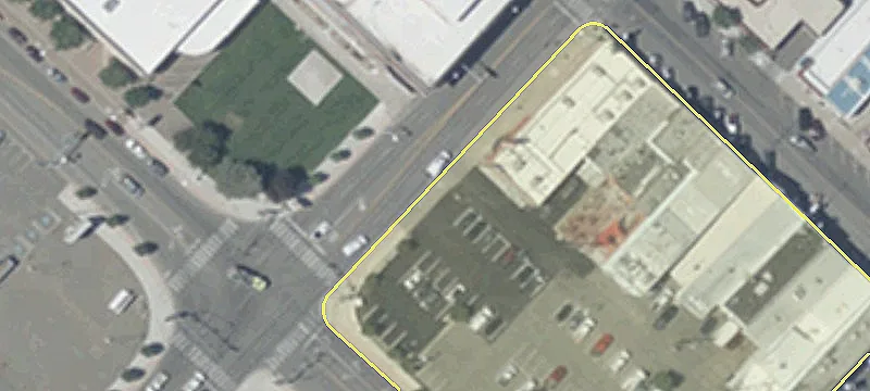 Downtown Winnemucca Commercial Building