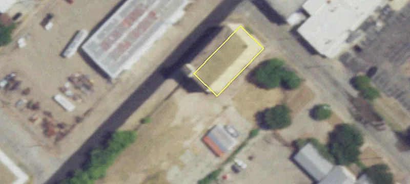 Three-Story Warehouse with Ample Parking