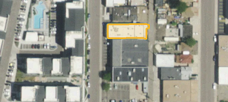 Industrial Building in South Broadway