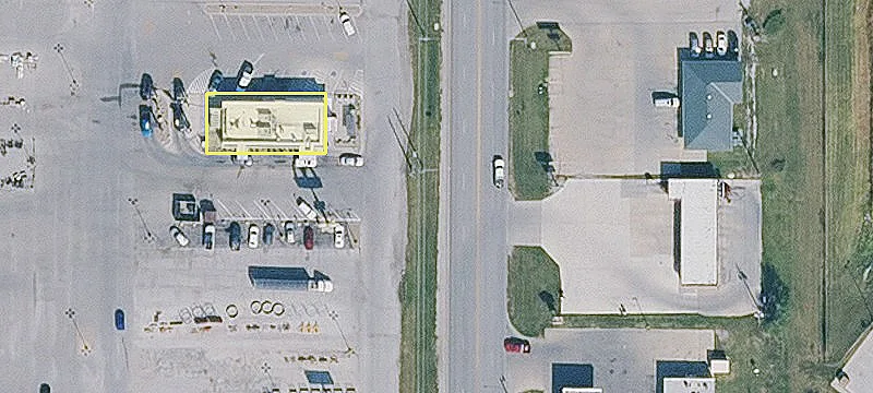 Retail Space in Hy-Vee Center