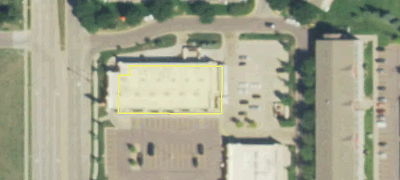 Retail Space on Louise Avenue