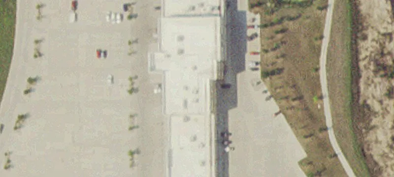 Retail Space in Azool Center