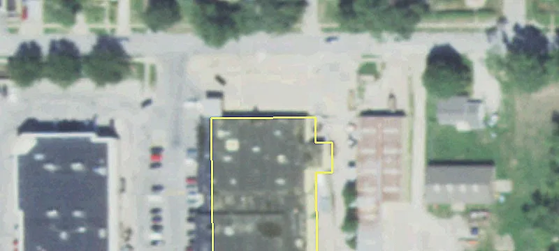 Retail Space with High Visibility