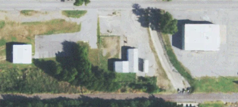 Automotive/Warehouse Building on 'F' Ave