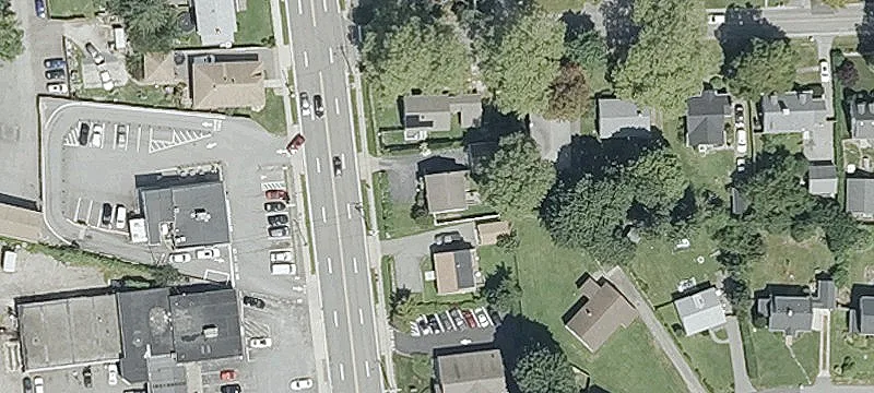Retail/Restaurant Space For Lease