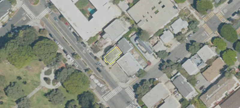 Freestanding Retail Building in Santa Monica