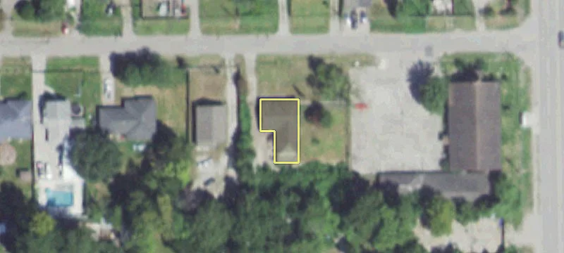 Industrial Building on 0.78 Acres