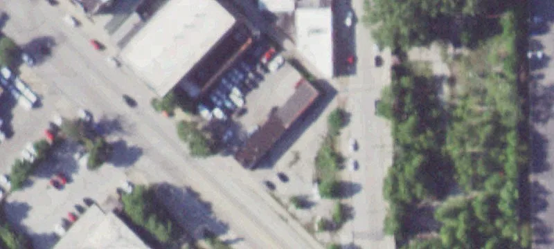 3,000 SF Brick Commercial Building