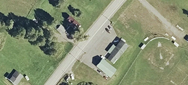 Commercial Property with Garage/Warehouse