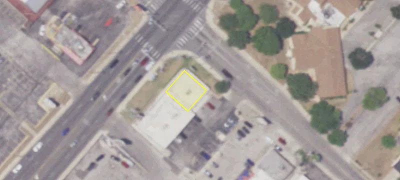 Retail Space with Great Visibility