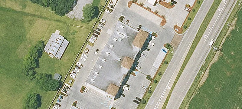 Retail/Restaurant Space For Lease