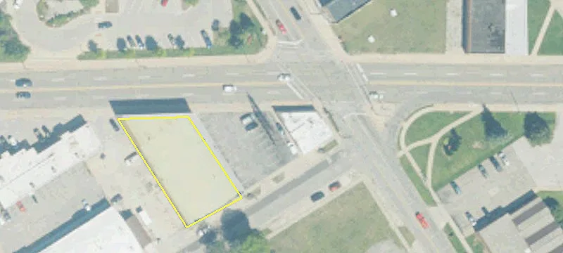 Commercial Lot on Apple Avenue