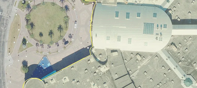 Dezerland Park Retail Space
