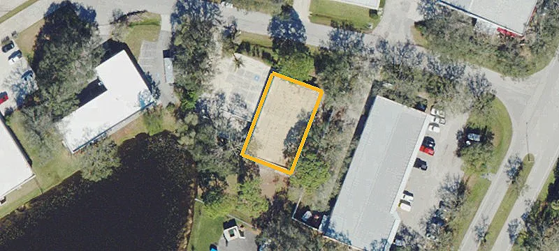 Sarasota Office/Warehouse on Lakefront Lot