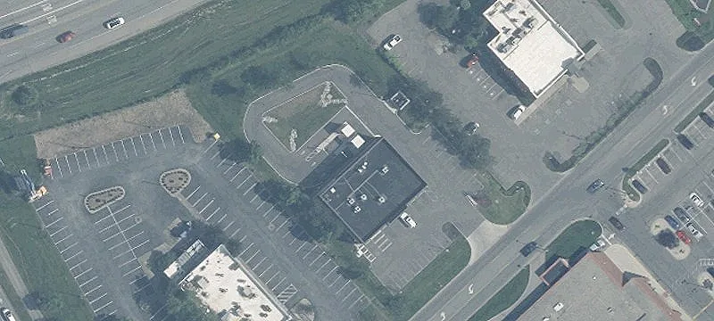 Kroger-Anchored Shopping Center Retail Space