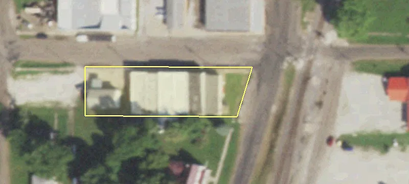 Golden, IL Commercial Space