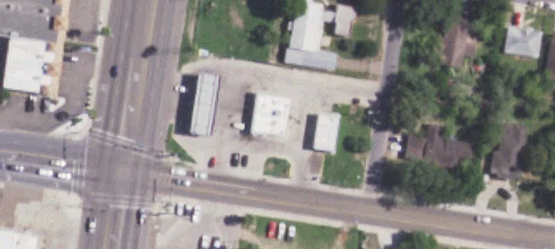Operating C-Store on Hard Corner